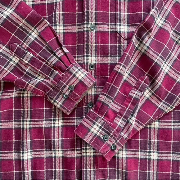 LL Bean 100% Cotton Flannel Plaid Buttondown Shirt - Picture 7 of 8